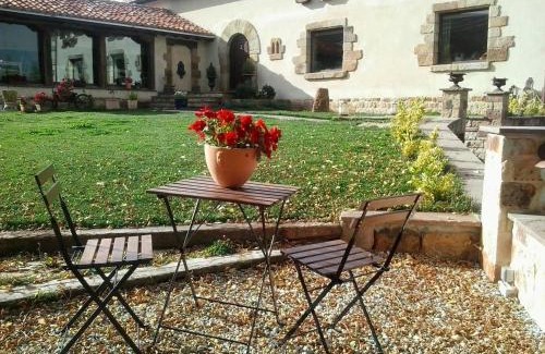 Hermandad de Campoo de Suso Hotel | Oceanfront Posada Rural Lindos Sueños with 9.4/10 Rating