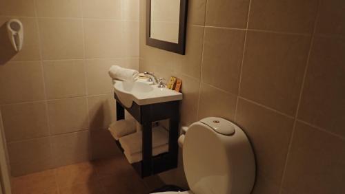 Barreal Hotel | Budget-Friendly Posada San Eduardo with Pool & Breakfast
