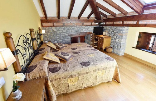 Hoznayo Hotel | Discover Posada Término: Family-Friendly Comfort Awaits