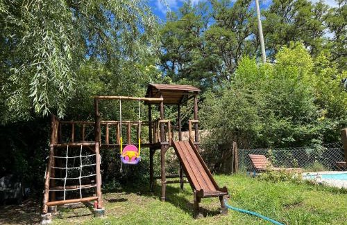 Villa Yacanto Apartment | Kid-Friendly Getaway at Posada The Gringos with Pool