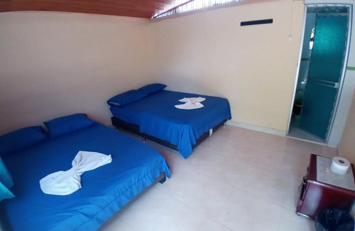 Villavieja Hotel | Inviting Posada Turística Noches De Saturno with Pool & Breakfast