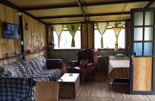 Nemocon House | Top-Rated Posada Turistica Los Joseph with Hot Tub & Dining