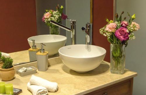 Maipu Hotel | Coastal Retreat at Posada Verde Oliva with Ocean View