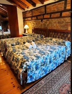 Reocin Hotel | Cozy Posada Vinueva with Oceanfront Views & Pet-Friendly Stays