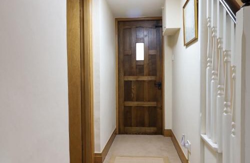 Crediton House | Posbury Lodge: 4-Star Pet-Friendly Retreat with Pool