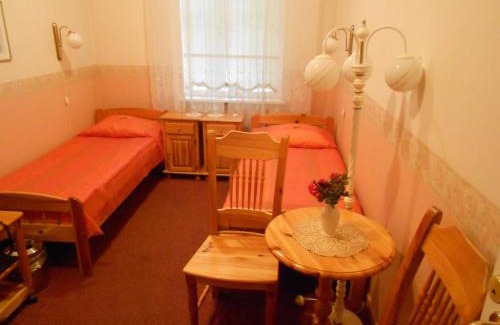 Kadriorg House | Relax at Poska Villa Guesthouse with Oceanfront Bliss