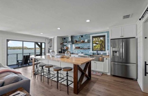 Graford House | Reel Scenic Haus: Waterfront Retreat with Lake Views