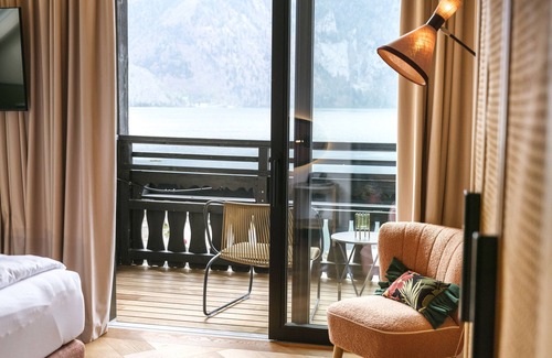 Traunkirchen Hotel | Cozy Retreat at Post am See with Pool and Spa Amenities