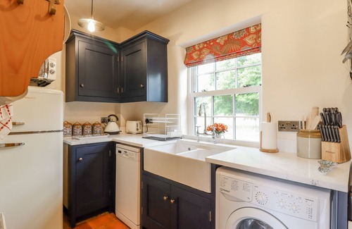Feltwell Cottage | Pet-Friendly Postbox Cottage: A Characterful Getaway
