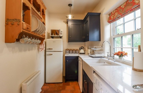 Feltwell Cottage | Pet-Friendly Postbox Cottage: A Characterful Getaway