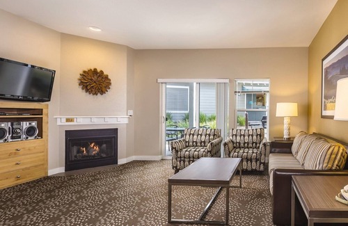 Windsor Resort | Idyllic Escape with Pool, Spa & 10/10 Guest Rating!