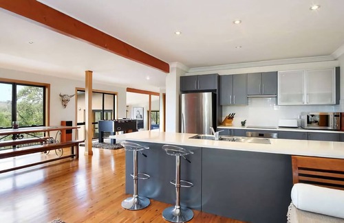 Blackheath House | Experience Postcards From The Edge: 10/10 Rated Retreat