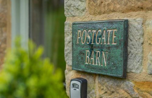 Great Fryup Dale House | Inviting Postgate Barn: Family-Friendly Accommodations