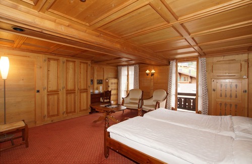 Gstaad Hotel | Discover Posthotel Rössli: Guest Rated 9.6, Family-Friendly Stay