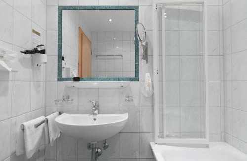 Strengen Hotel | Tranquil Retreat at Posthotel Strengen am Arlberg
