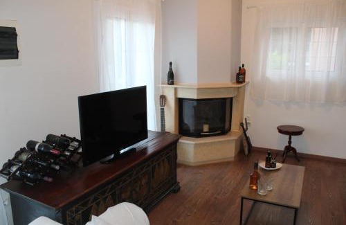 Doukades Apartment | Postman's House