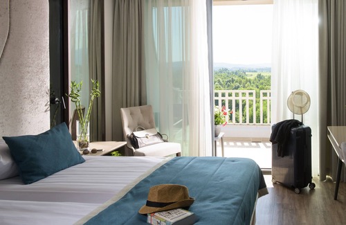 Postojna Hotel | Discover Postojna Cave Hotel Jama: 4-Star Family Retreat