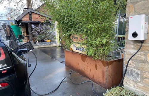 Spa House | Relax at Potter's Place with Spa and Hot Tub Amenities