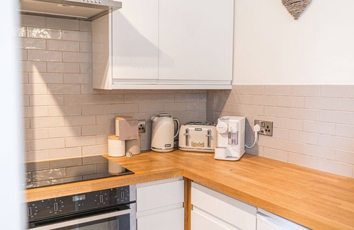 Bowness-on-Windermere Cottage | Pottery Gate: Pet-Friendly Cottage with Modern Amenities