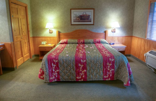 Poulsbo Hotel | Discover Comfort at Poulsbo Inn & Suites with Pool & Spa