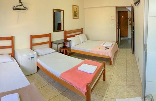Taubate Hotel | Budget-Friendly Poupa Hotel Unidade Faria Lima with Breakfast