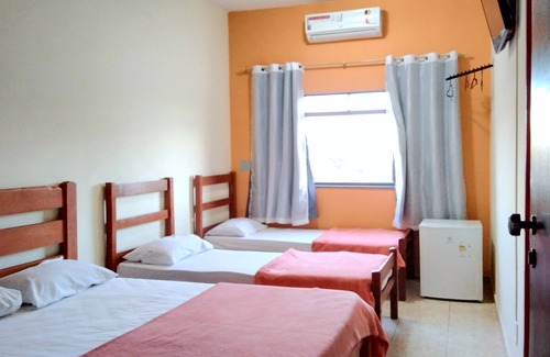Taubate Hotel | Budget-Friendly Poupa Hotel Unidade Faria Lima with Breakfast