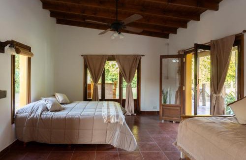 San Antonio de Areco Cabin | Pour Le Galerie
