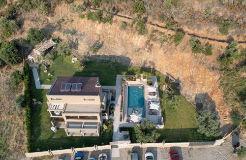 Toroni Hotel | Unforgettable Stays at Pournari Mountain Rooms - 10/10 Rated