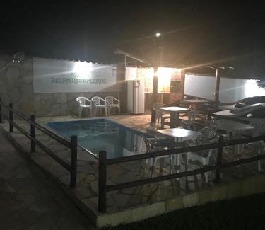 Sao Goncalo do Rio das Pedras Hotel | Guest Rated: Pousada Recanto das Pedras with Pool & Kitchen