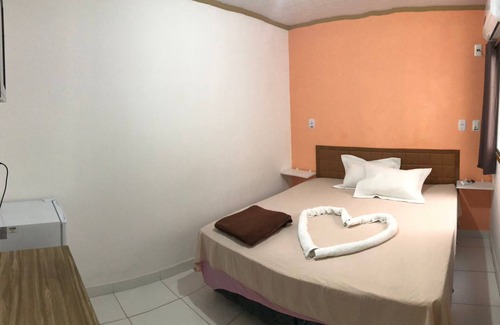 Madre de Deus Hotel | Discover Comfort at Pousada 4 Estações with Spa & Dining