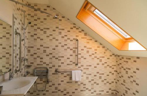 O Grove Hotel | Oceanfront Pousada A Lanzada: Rated 8.7/10, Family Friendly