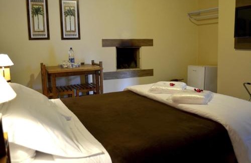 Sao Roque Hotel | Cozy Pousada Santuário Acalanto: Oceanfront Escape