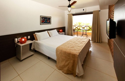 Pitimbu Hotel | Discover Pousada Aconchego: Family-Friendly Retreat with Pool