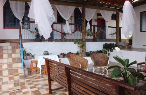 Lavras Novas Bed & Breakfast | Relax at Pousada Aconchego da Valdirene with Pool & Hot Tub