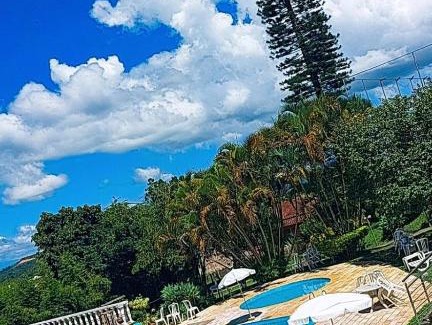 Novo Horizonte Hotel | Relax at Pousada Aconchego de Minas with Oceanfront Views
