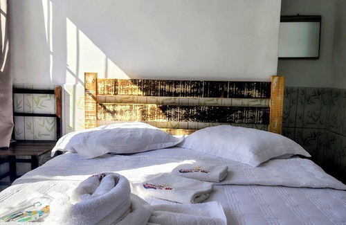 Bairro da Enseada Hotel | Discover Pousada Aconchego Recanto Canto do Mar Getaway