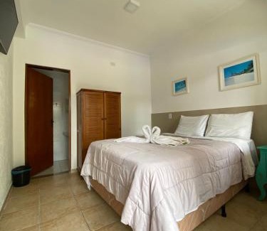 Bertioga Hotel | Inviting Pousada Acquaville: Family-Friendly with Pool