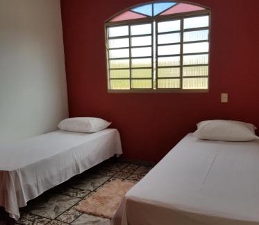 Vespasiano Hotel | Cozy Pousada Aguia Leao with Breakfast & Kitchen Amenities