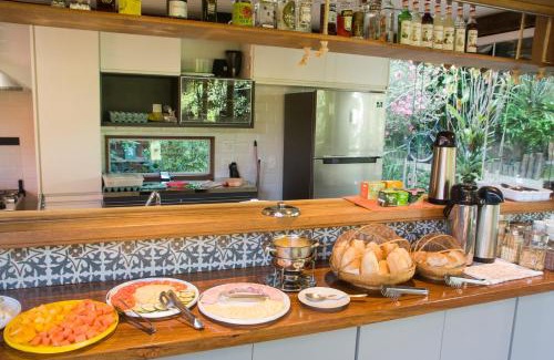Ilha Grande Hotel | Exceptional Pousada Albatroz: Family-Friendly Retreat