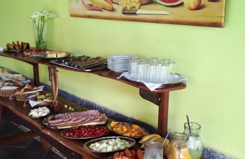 Santo Antonio do Pinhal Hotel | Pet-Friendly Pousada Alpes with Ocean View & Hot Tub
