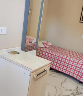 Apucarana House | Family-Friendly Pousada Apucarana - Ideal for Budget Travelers