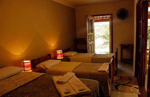 Sao Luiz Do Paraitinga Hotel | Delightful Pousada Araucária: Pool, Dining & Family Fun