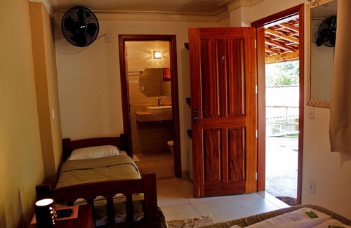 Sao Luiz Do Paraitinga Hotel | Delightful Pousada Araucária: Pool, Dining & Family Fun