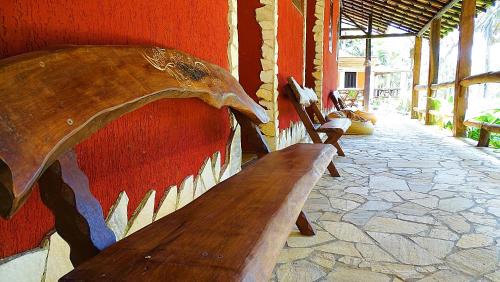 Eldorado Ski Chalet | Pet-Friendly Pousada Arapassu: Family Fun and Relaxation