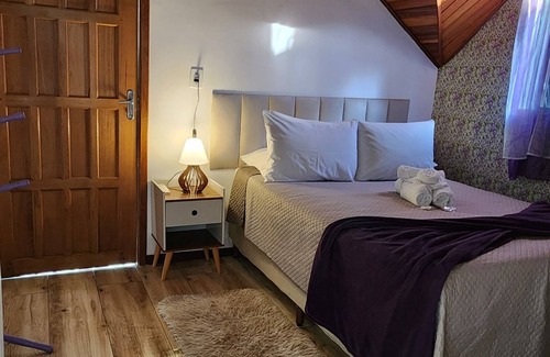 Vila Telma Hotel | Discover Pousada Araucária Suítes: Guest Rated 9.8/10