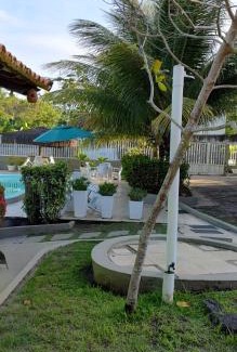 Sao Domingos Hotel | Inviting Pousada Arco Iris Ilhéus with Pool & Family Fun