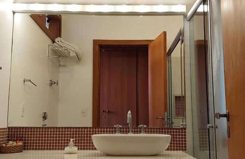 Sao Luiz Do Paraitinga Hotel | Explore Pousada Asa do Vento: Family-Friendly Escape