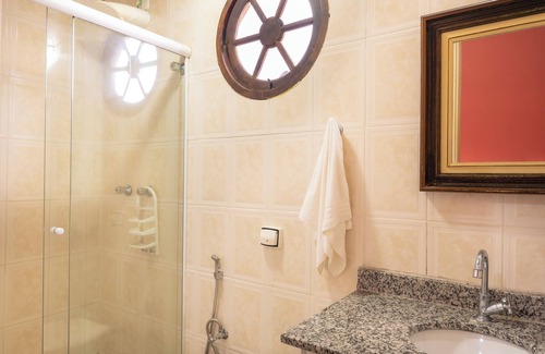 Centro Comercial Hotel | Relax at Pousada Atiaia: Pool, Spa & Family-Friendly Stay