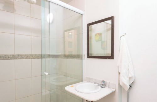 Centro Comercial Hotel | Relax at Pousada Atiaia: Pool, Spa & Family-Friendly Stay