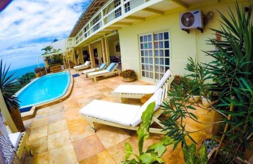 Canoa Quebrada Hotel | Family-Friendly Pousada Azul Marinho with Ocean Views